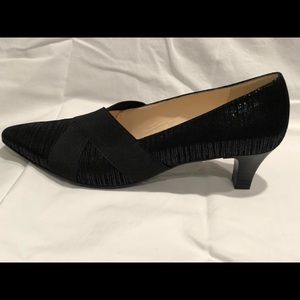 Women’s Black Leather Peter Kaiser Pumps